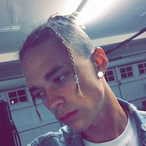 Meet your Posher, Dylan